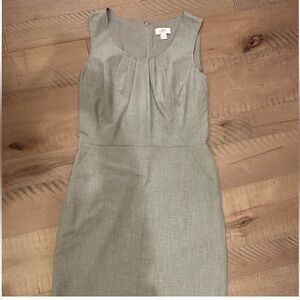 LOFT PERFECT CAREER TO CASUAL SLEEVELESS DRESS WITH POCKETS